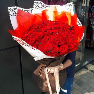 75 красных роз в Черновцах фото
