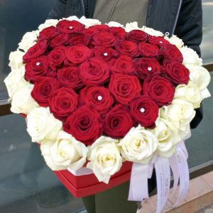 51 троянда серце у коробці Чернівці фото