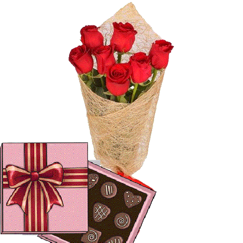 букет к празднику 7 красных роз с конфетами