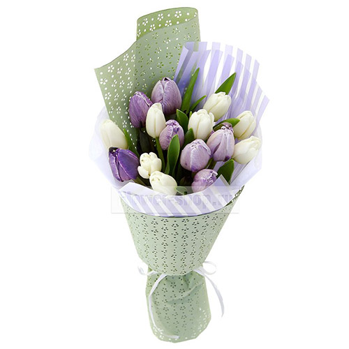 Фото товара 15 біло-фіолетових тюльпанів у Чернівцях