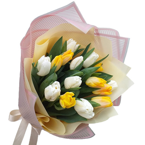Фото товара 15 біло-жовтих тюльпанів у Чернівцях