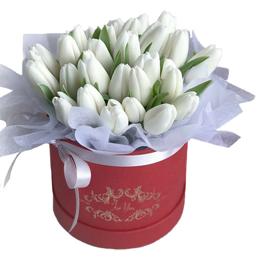 Фото товара 31 білий тюльпан у коробці у Чернівцях