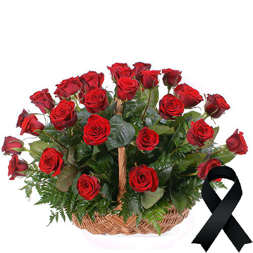 Фото товара 36 червоних троянд у кошику у Чернівцях