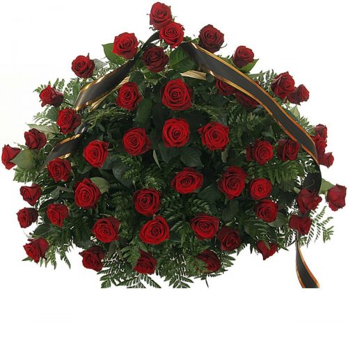 Фото товара 70 красных роз в корзине у Чернівцях