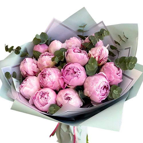 Фото товара 15 светло-розовых пионов с зеленью у Чернівцях